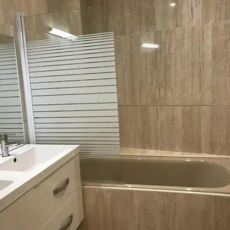 Biarritz, 3 Pieces, 6 Personnes - Fr-1-3-377 Apartment Biarritz
